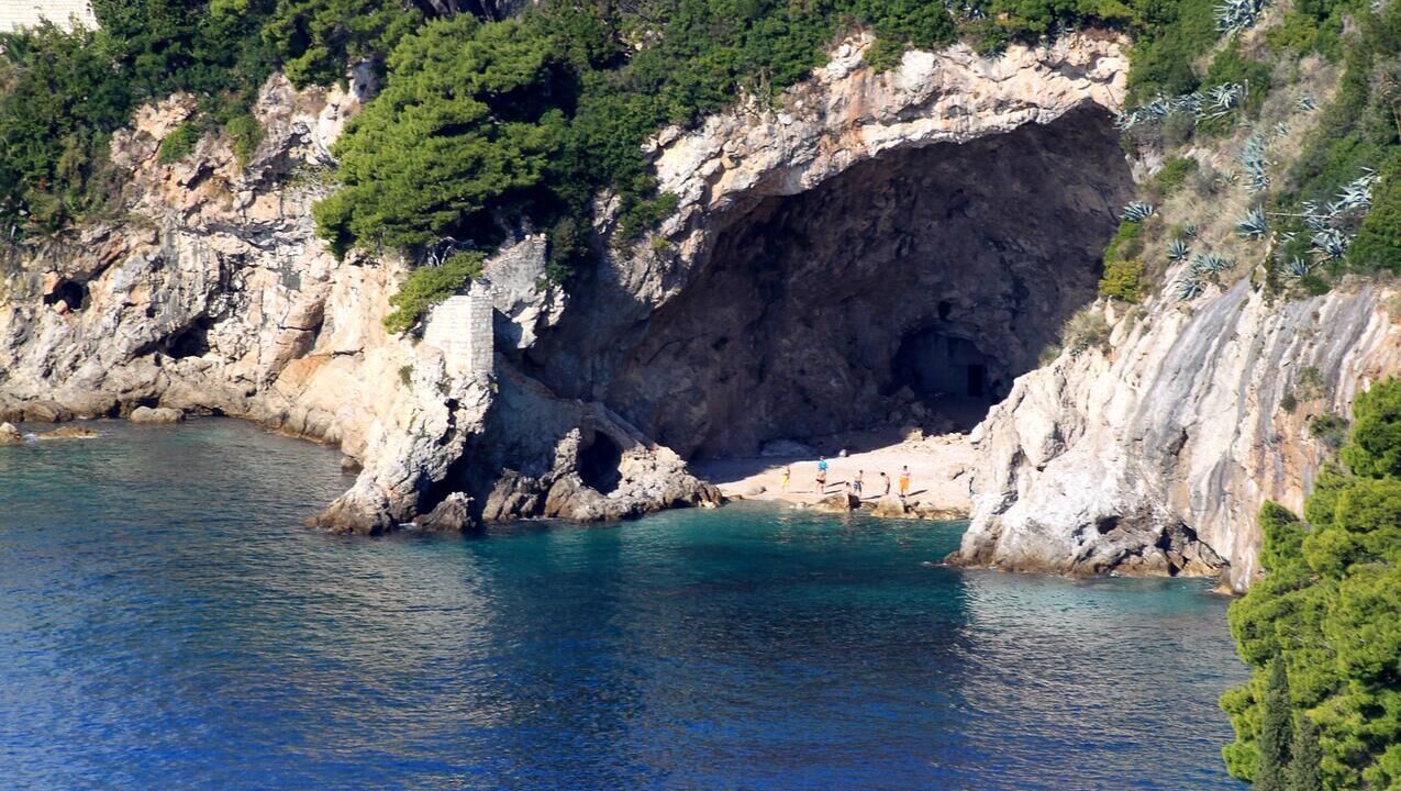 Photo of Others in Ploce
