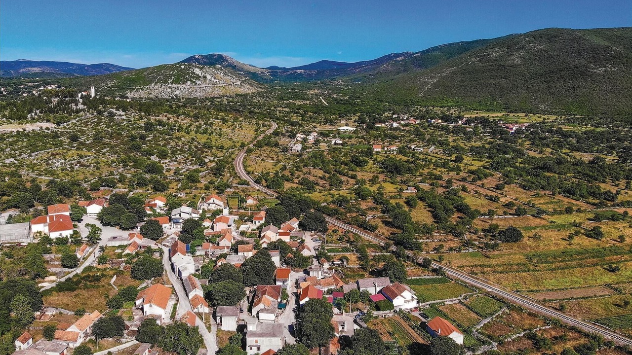 Photo of Others in Primorski Dolac