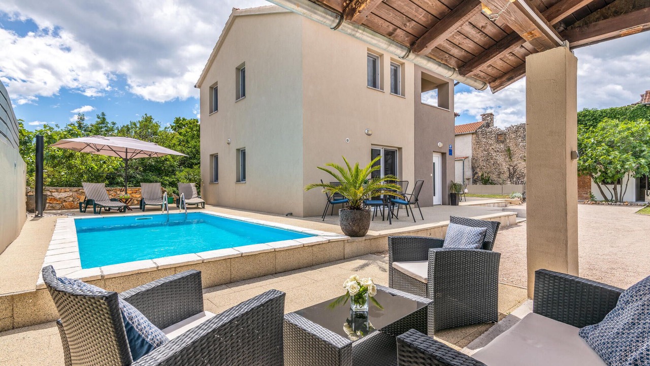 Photo of Outdoor in Kras
