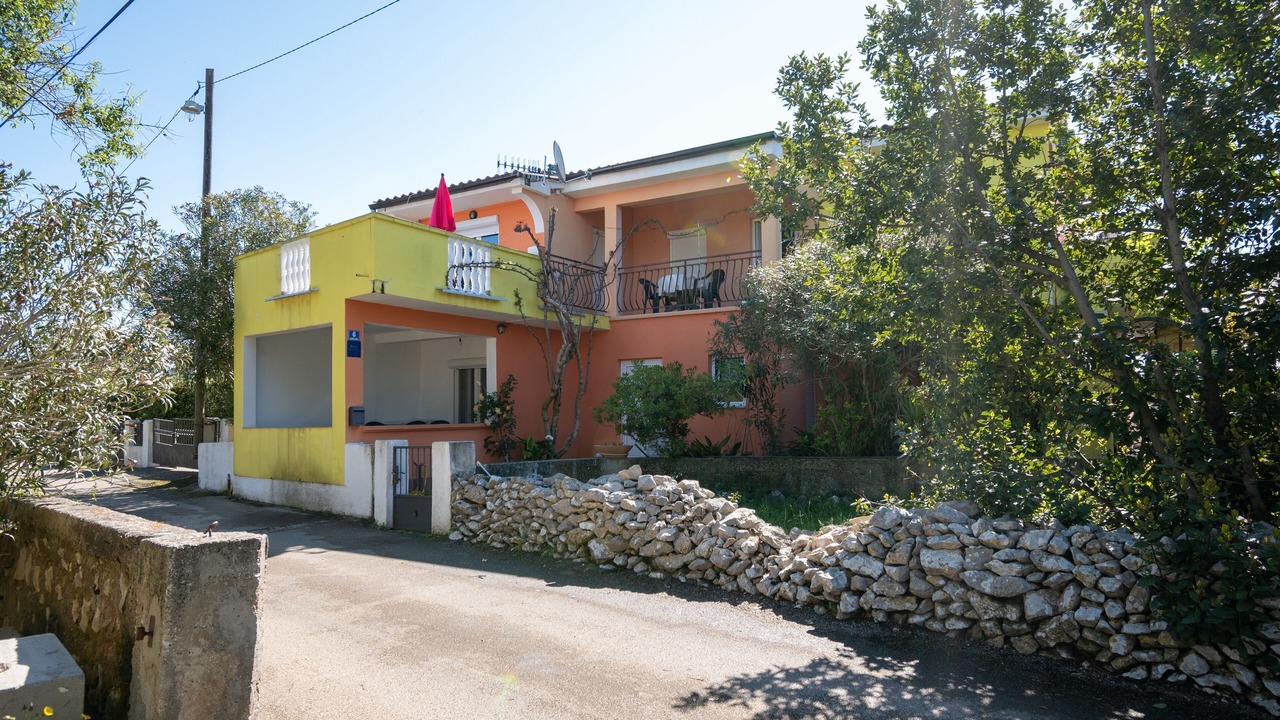 Photo of Outdoor in Petrcane