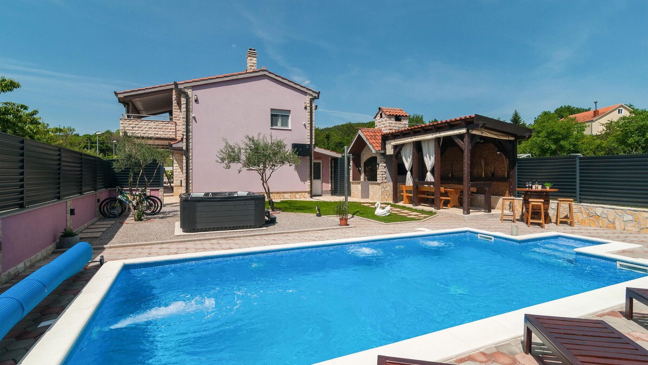 Photo of Outdoor in Hrvace