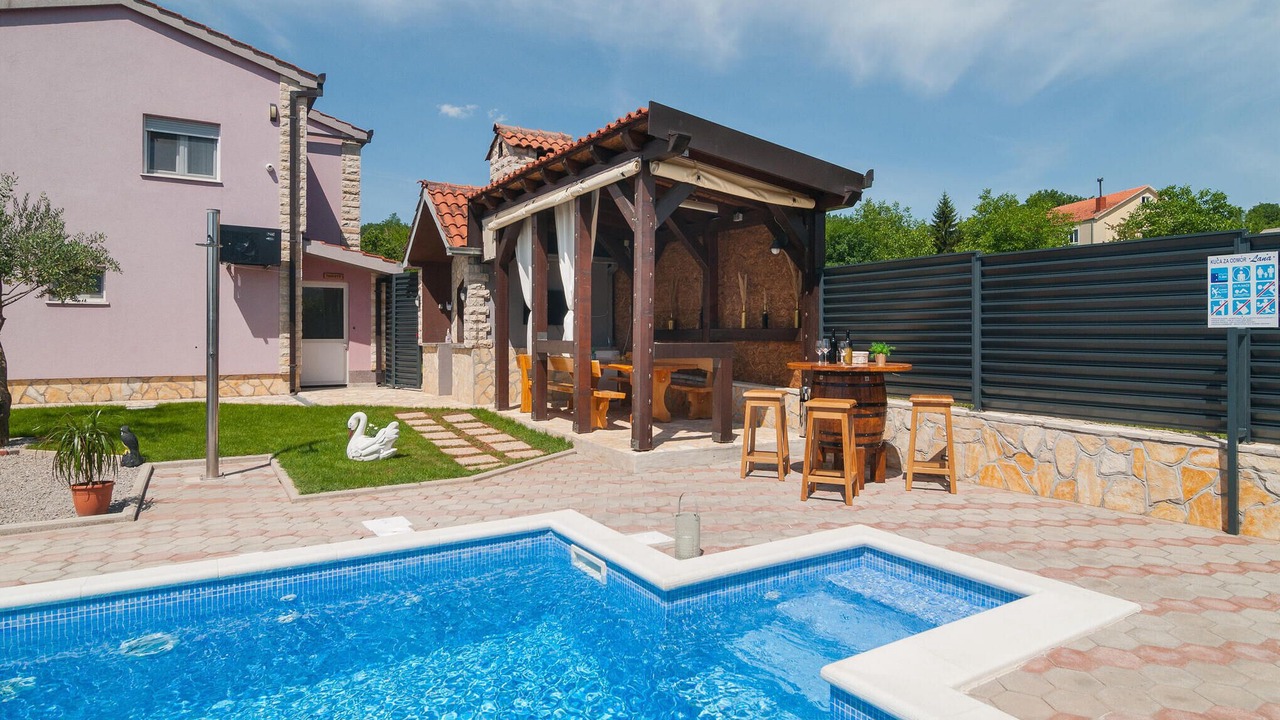 Photo of Outdoor in Hrvace