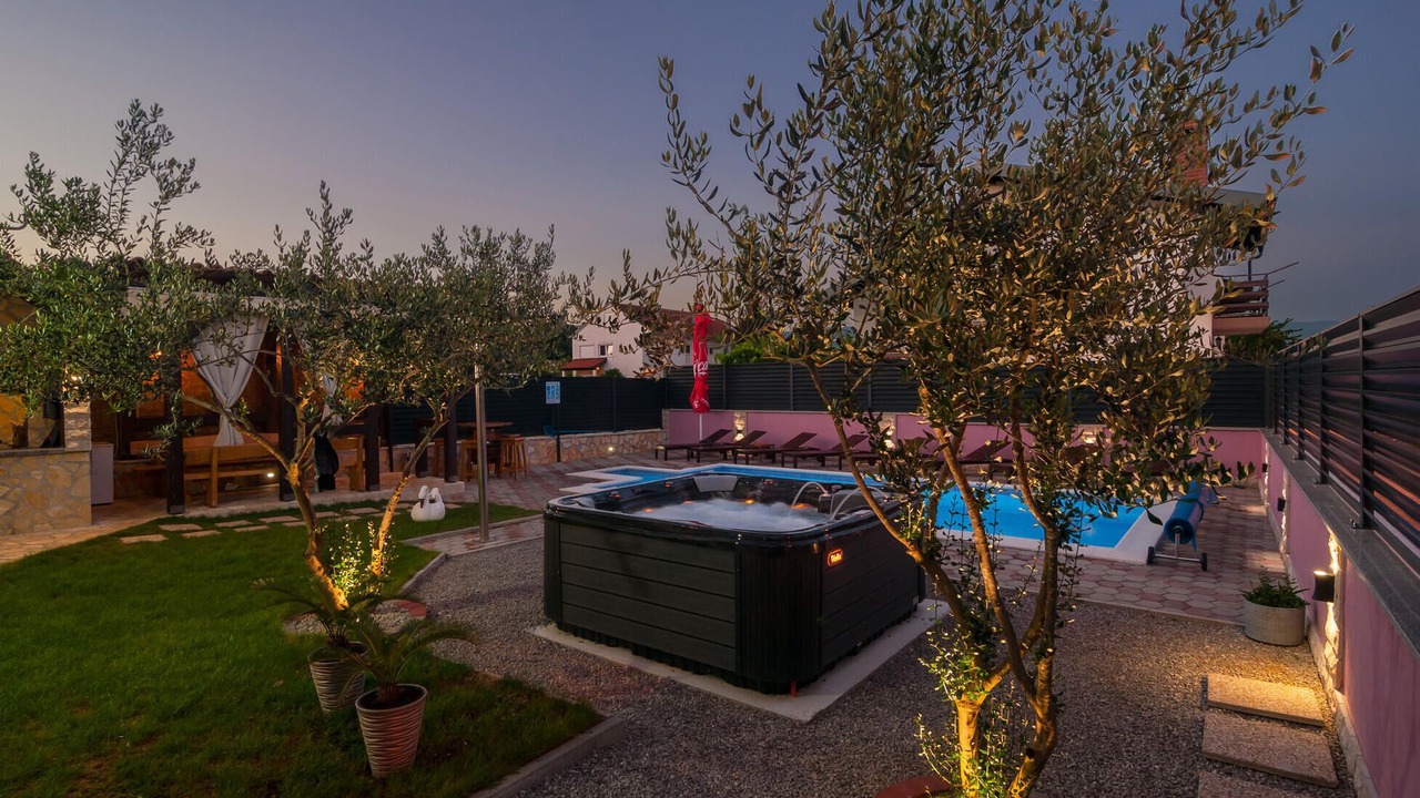 Photo of Outdoor in Hrvace
