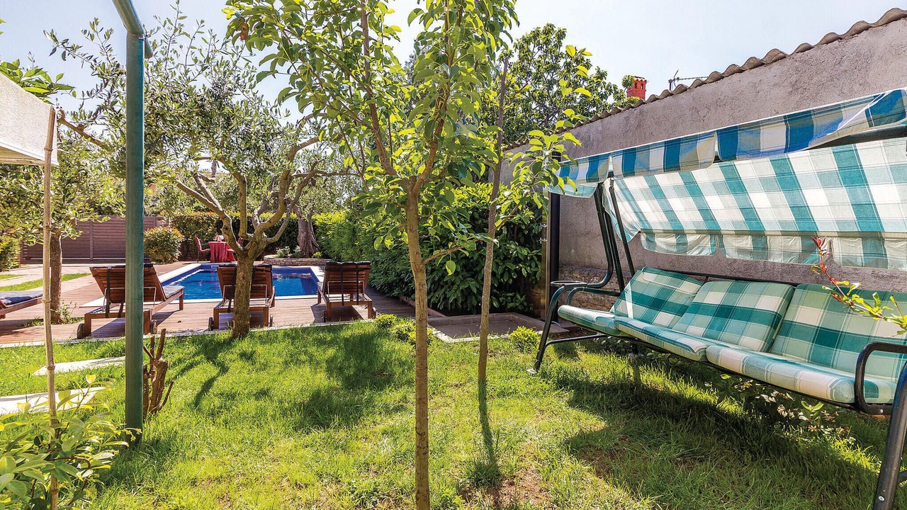 Photo of Outdoor in Sisan