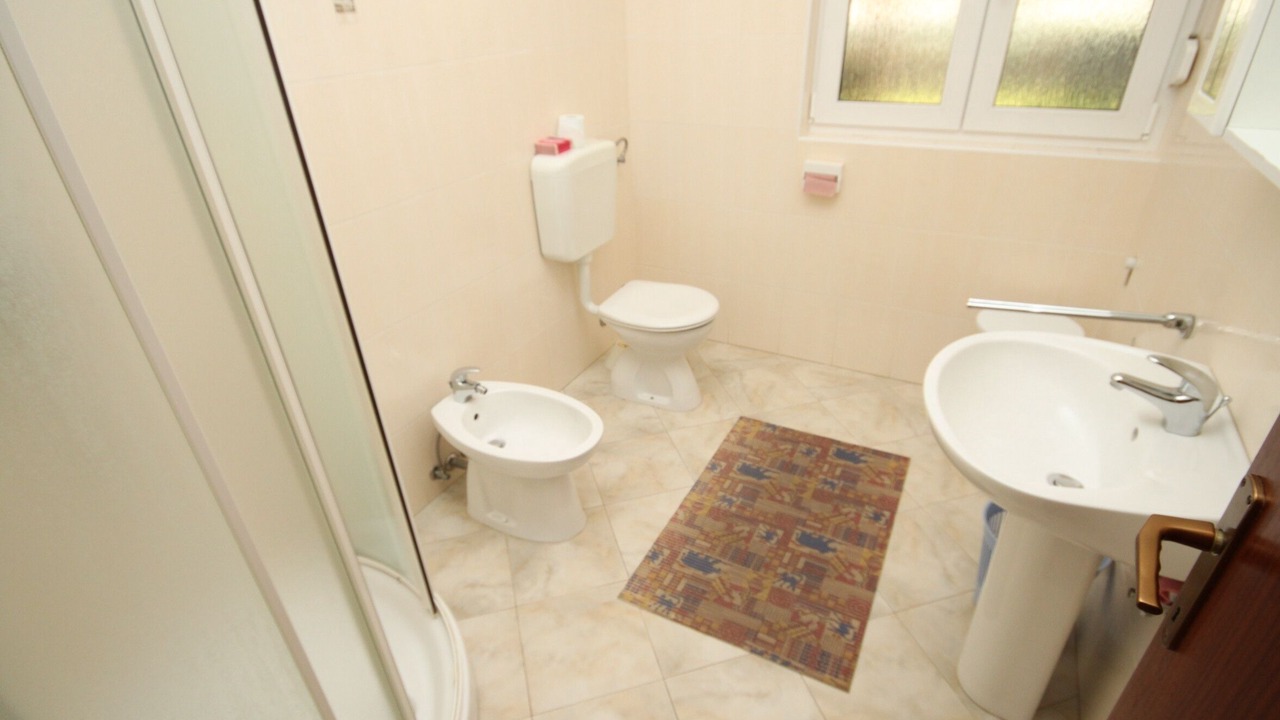 Photo of Bathroom in Obrs