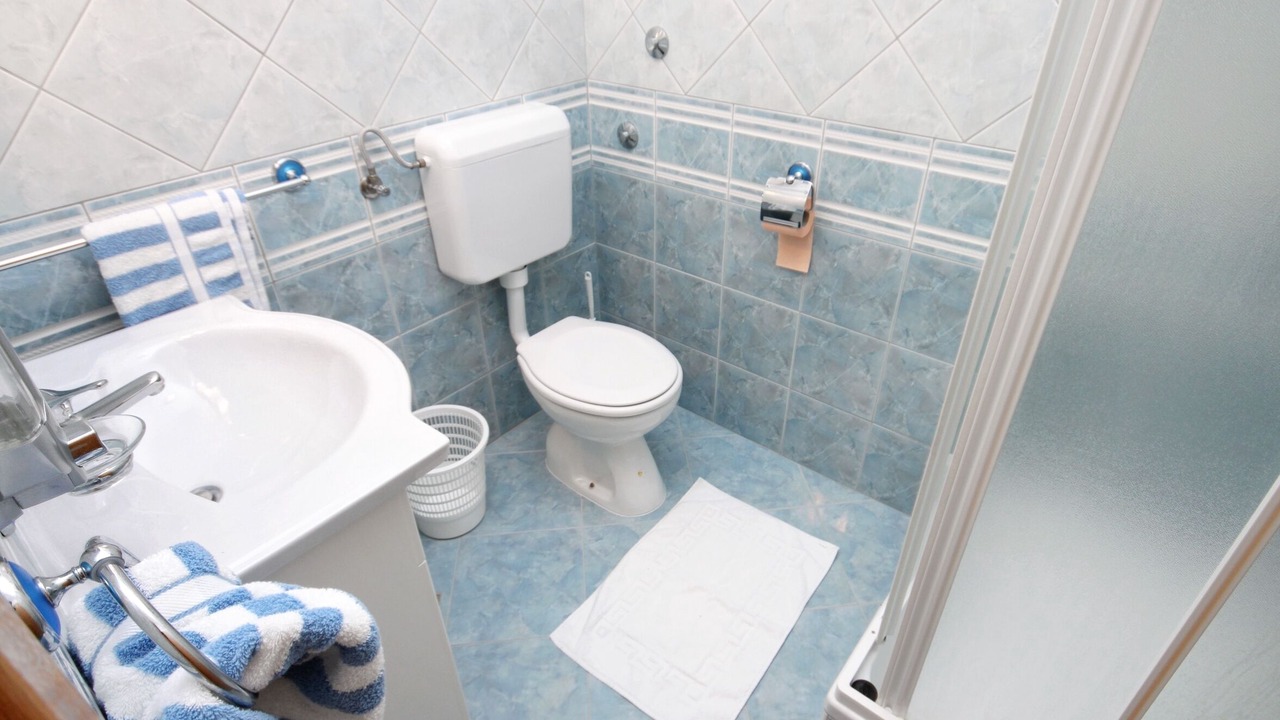 Photo of Bathroom in Tkon