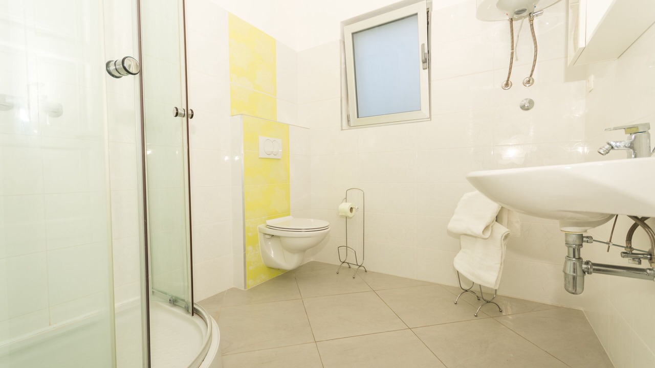 Photo of Bathroom in Tribunj