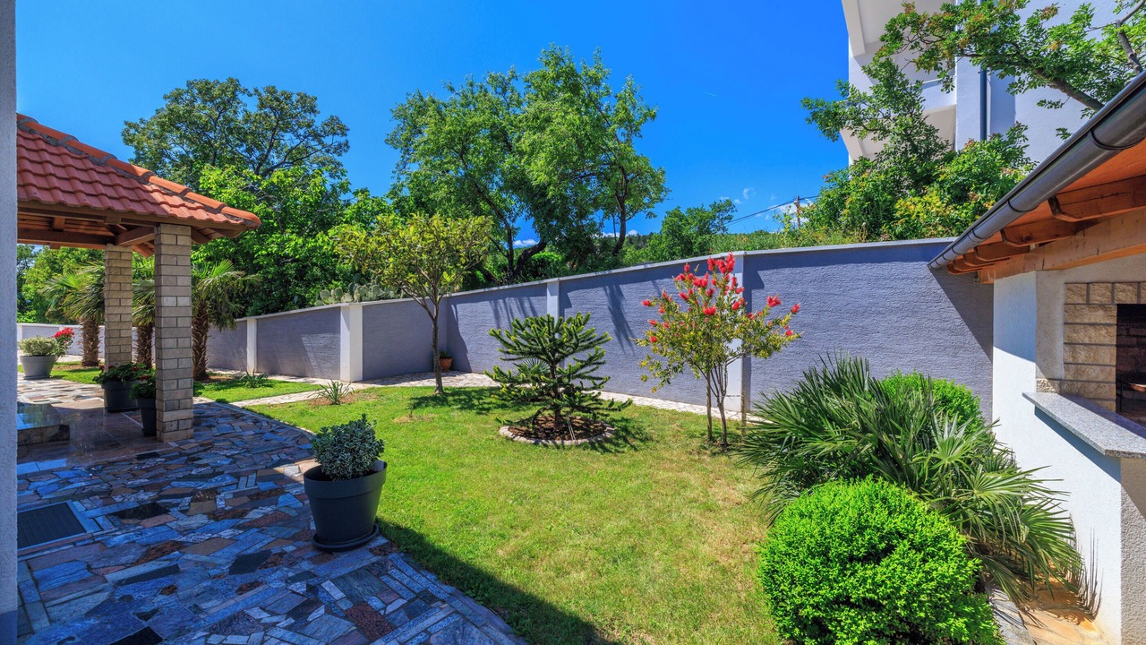 Photo of Outdoor in Povile