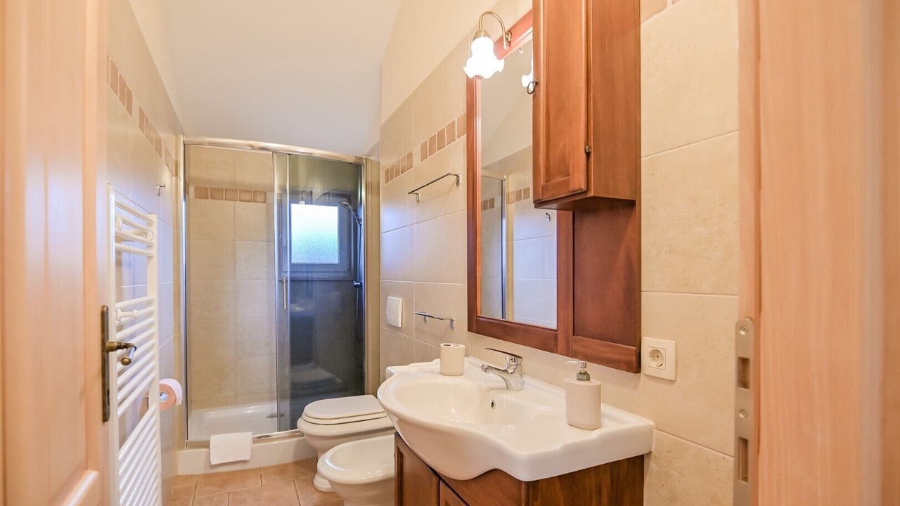 Photo of Bathroom in Kras