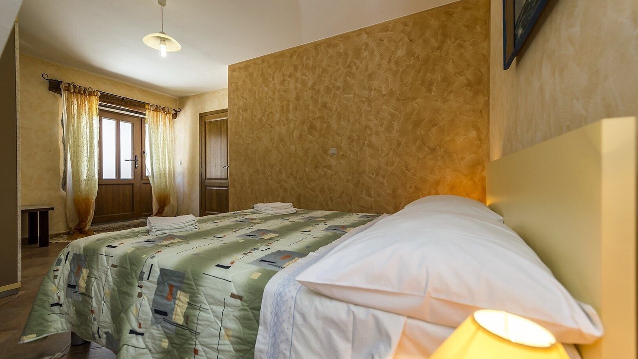 Photo of Bedroom in Tar