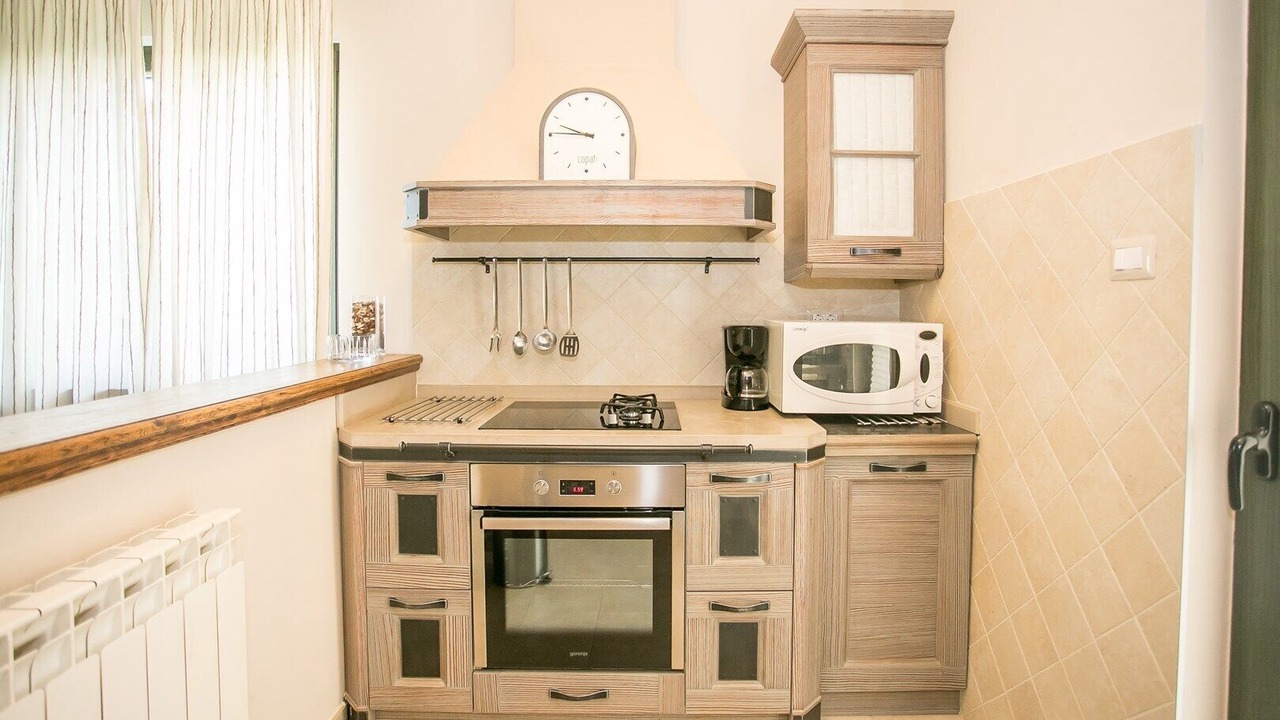 Photo of Kitchen in Tar
