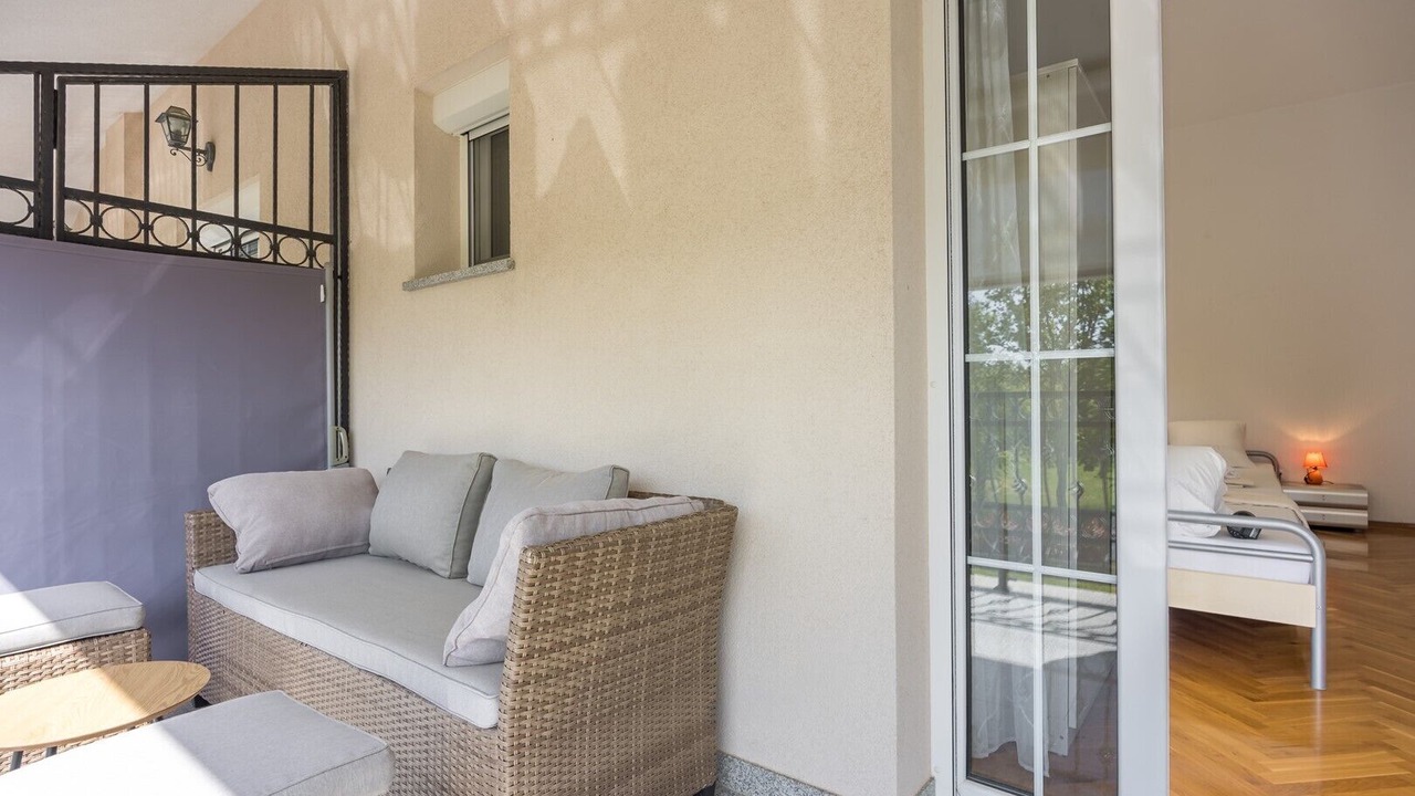 Photo of Patio Balcony in Antonci