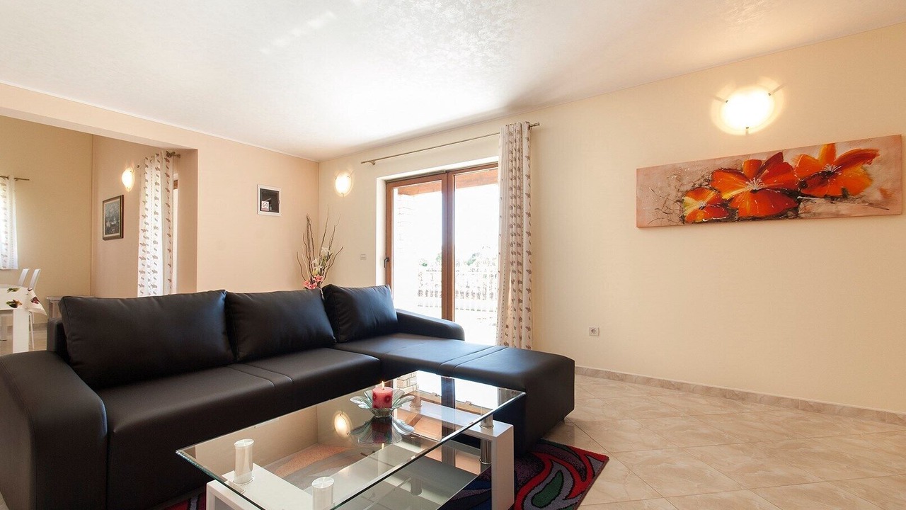 Photo of Livingroom in Mofardini