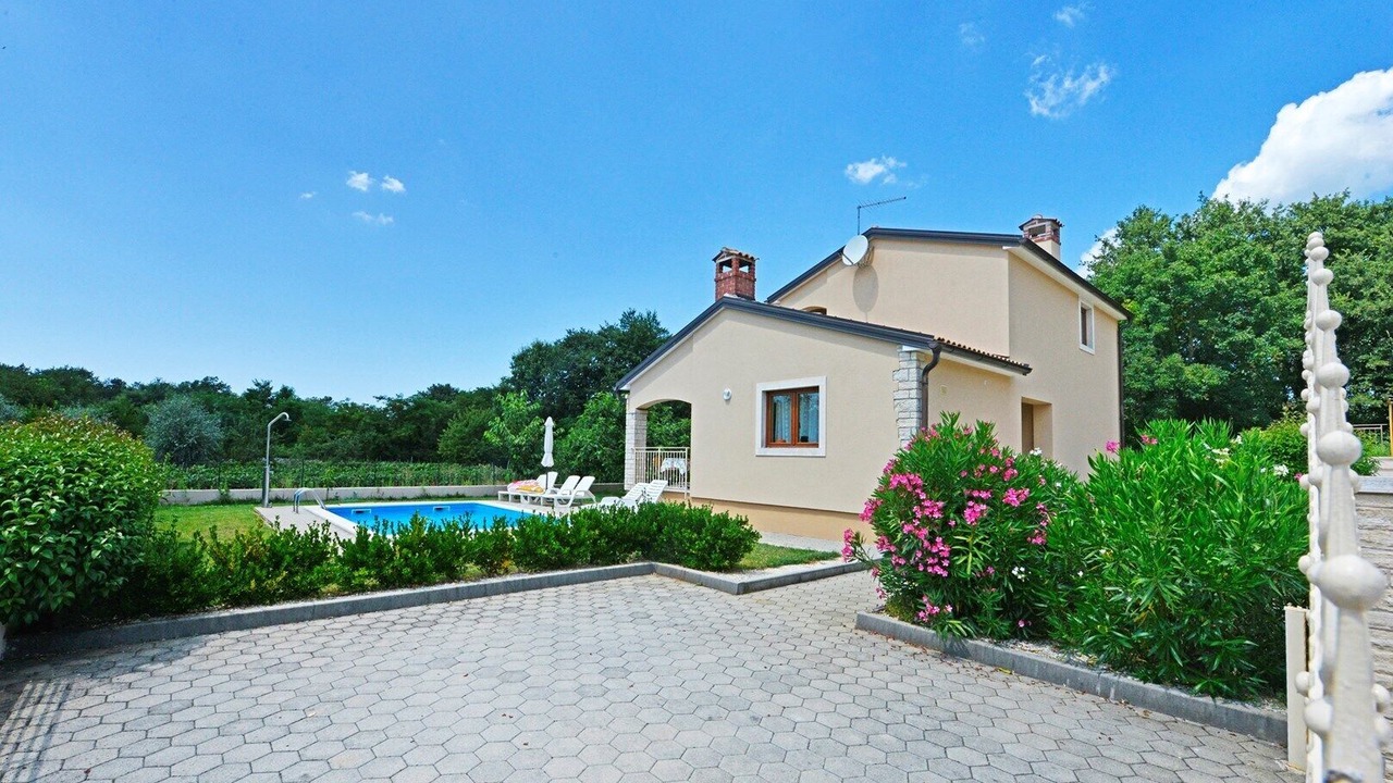 Photo of Outdoor in Mofardini