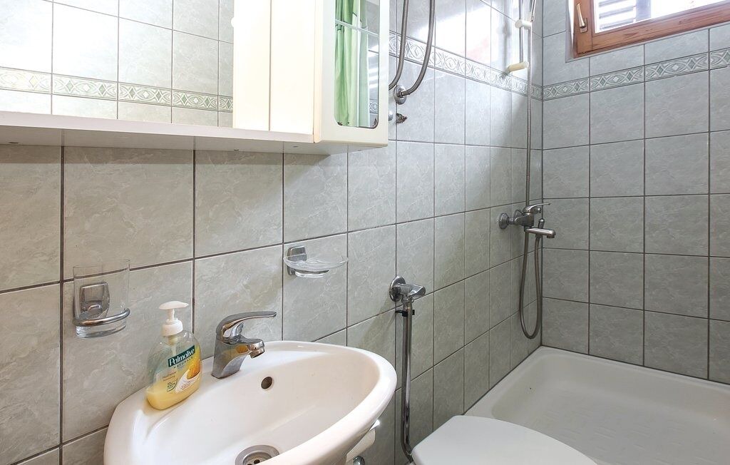 Photo of Bathroom in Sutivan