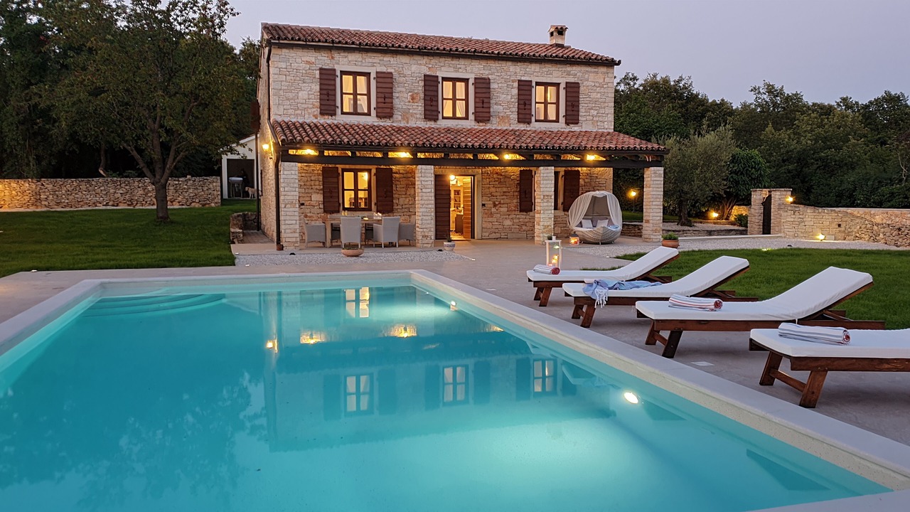Photo of Outdoor in Tinjan