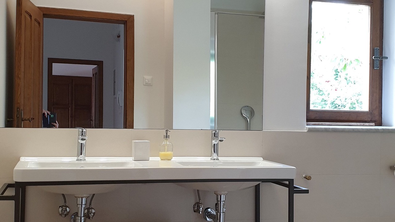Photo of Bathroom in Tinjan