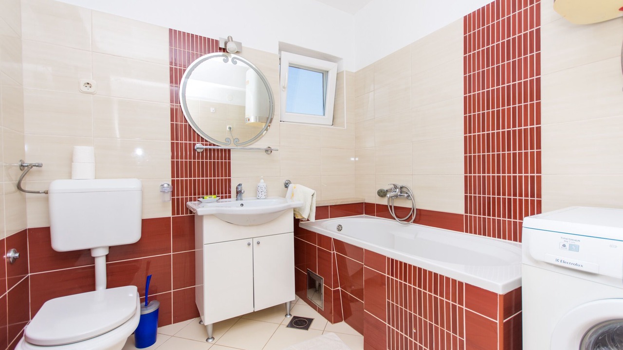 Photo of Bathroom in Slatine