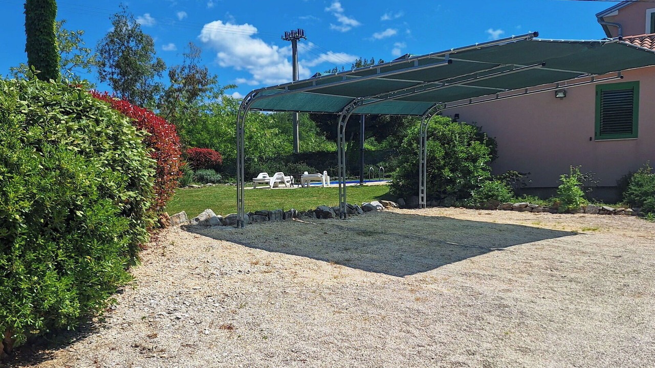 Photo of Outdoor in Makovci