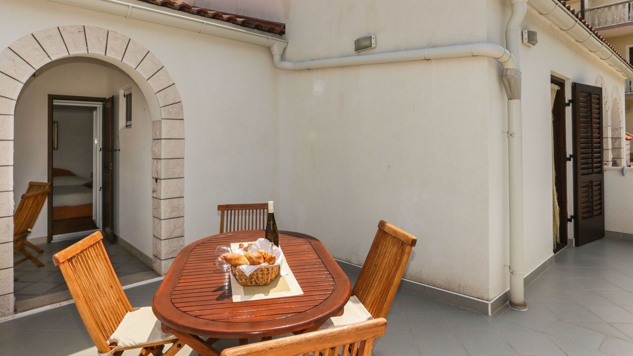 Photo of Bedroom in Okrug Donji