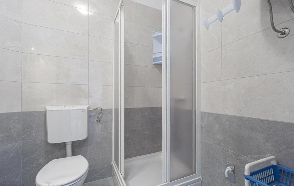 Photo of Bathroom in Metajna