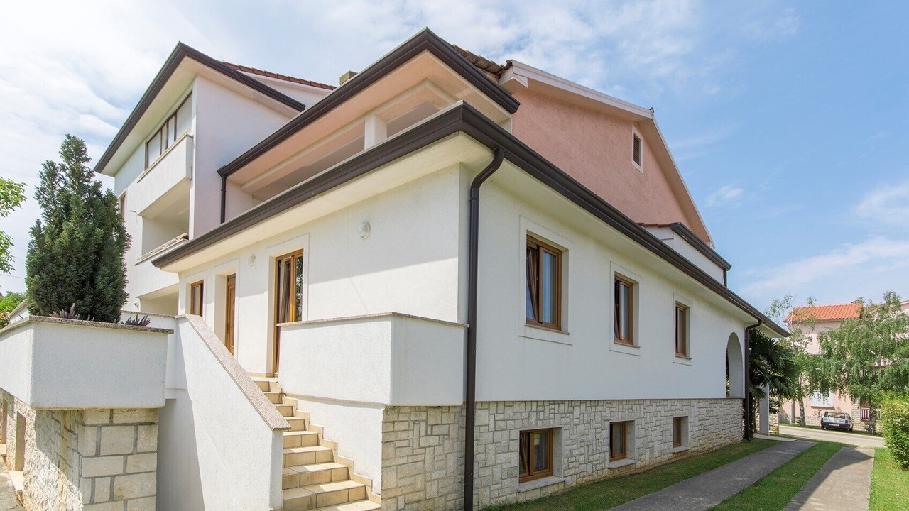 Photo of Outdoor in Spadici