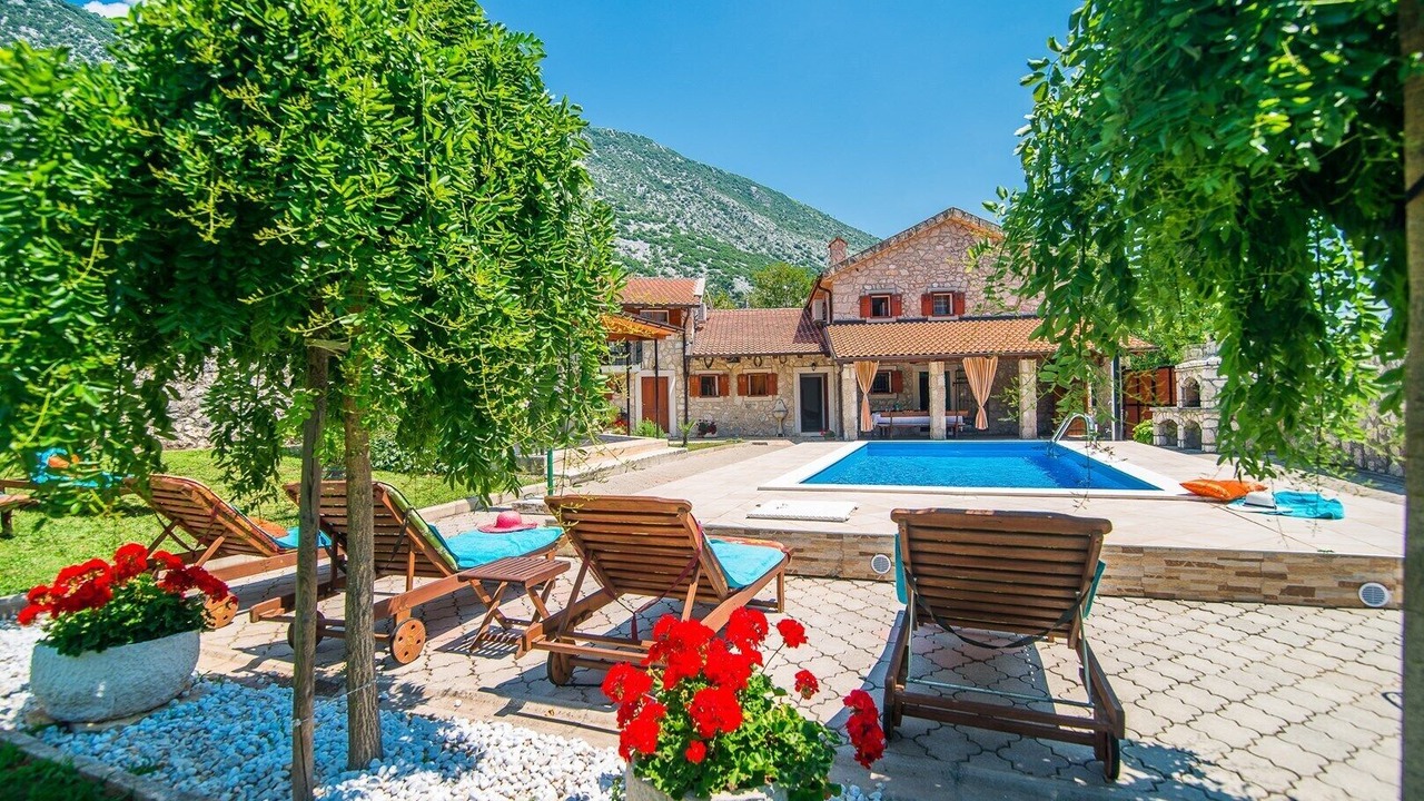 Photo of Outdoor in Drivenik