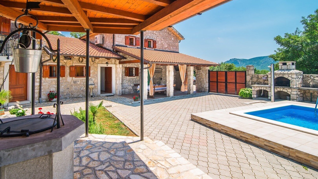 Photo of Outdoor in Drivenik