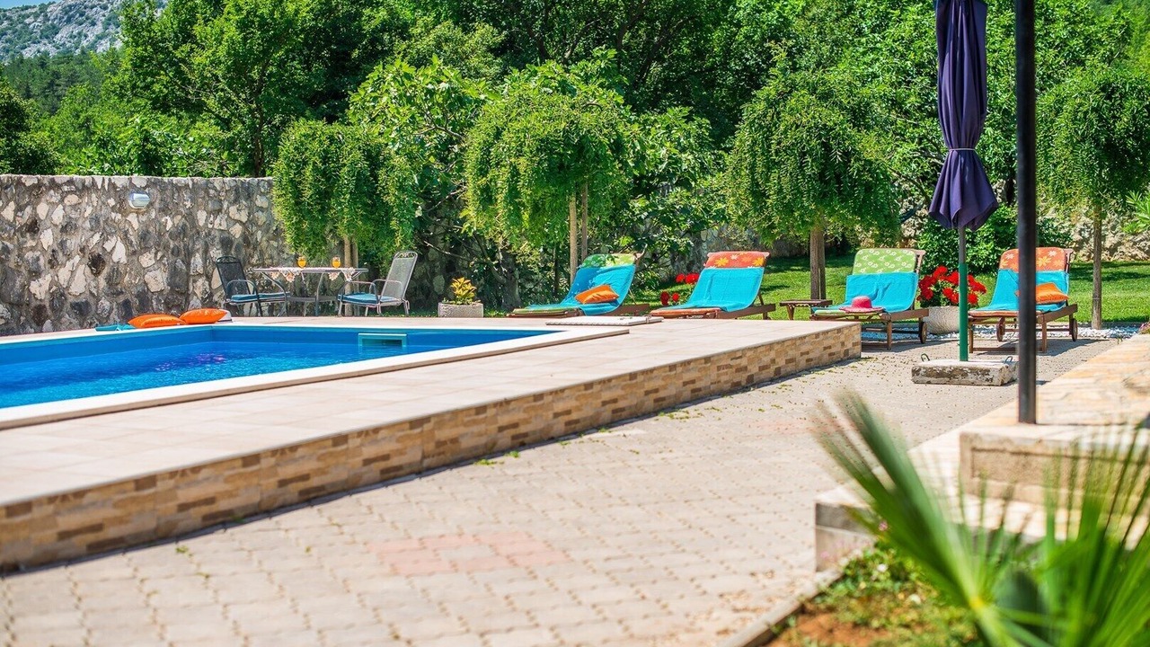 Photo of Outdoor in Drivenik