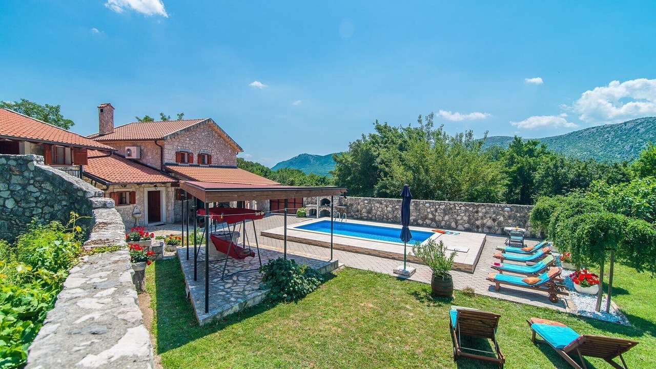 Photo of Outdoor in Drivenik