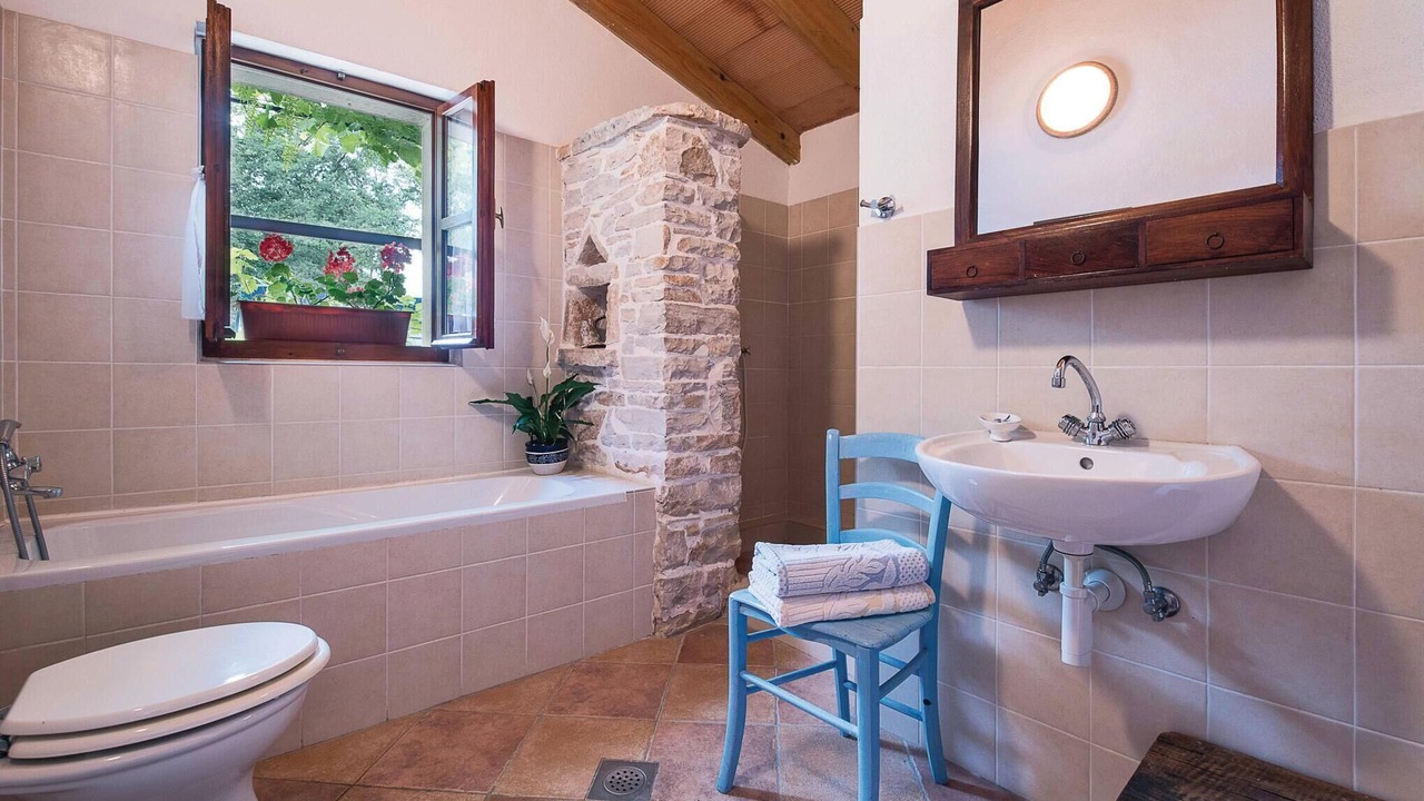Photo of Bathroom in Sajini