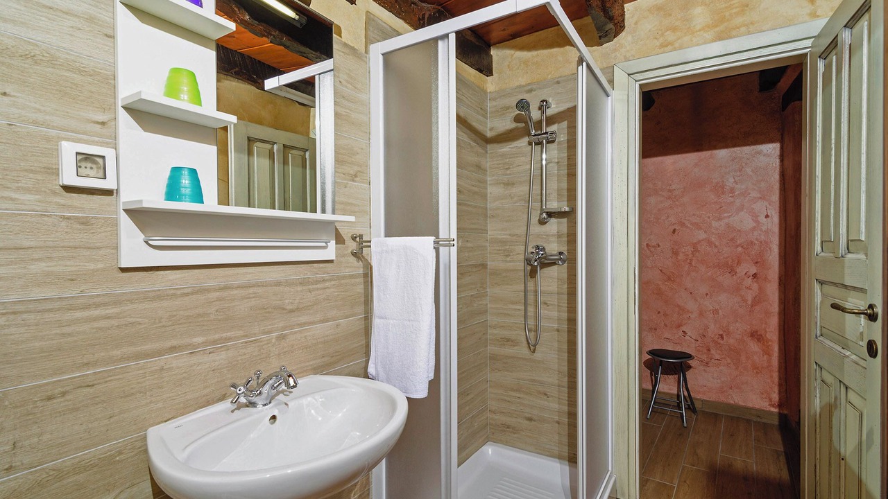 Photo of Bathroom in Heki