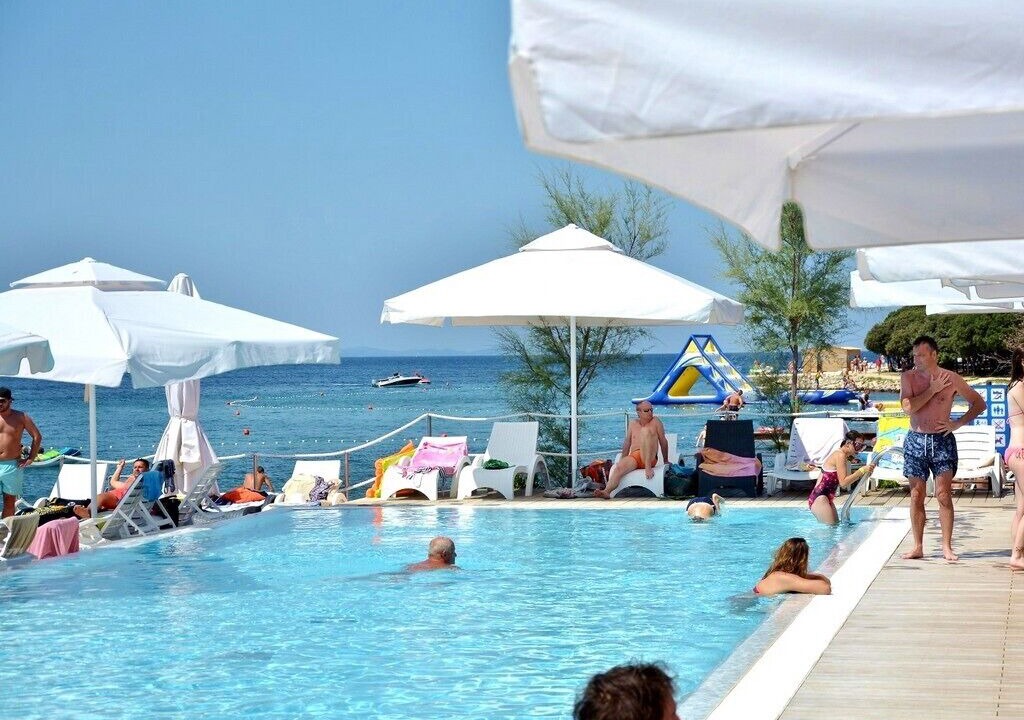 Photo of Outdoor in Petrcane