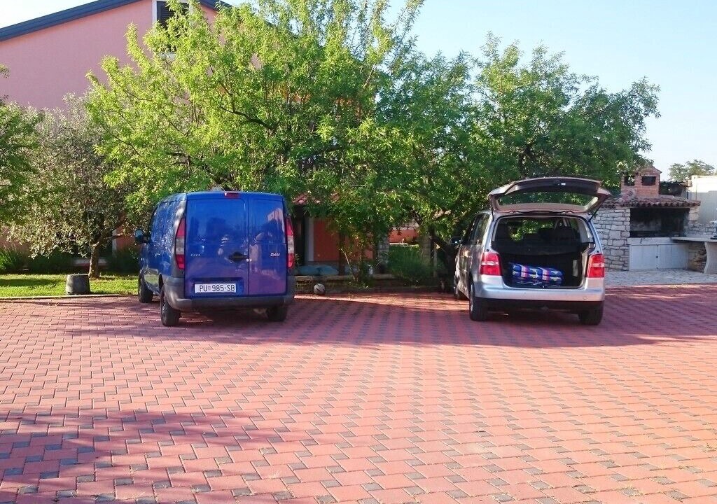 Photo of Outdoor in Krizine