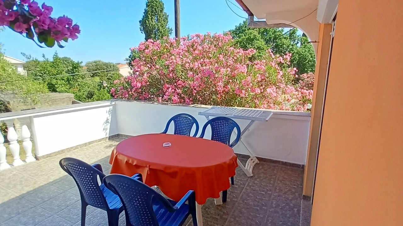 Photo of Outdoor in Petrcane