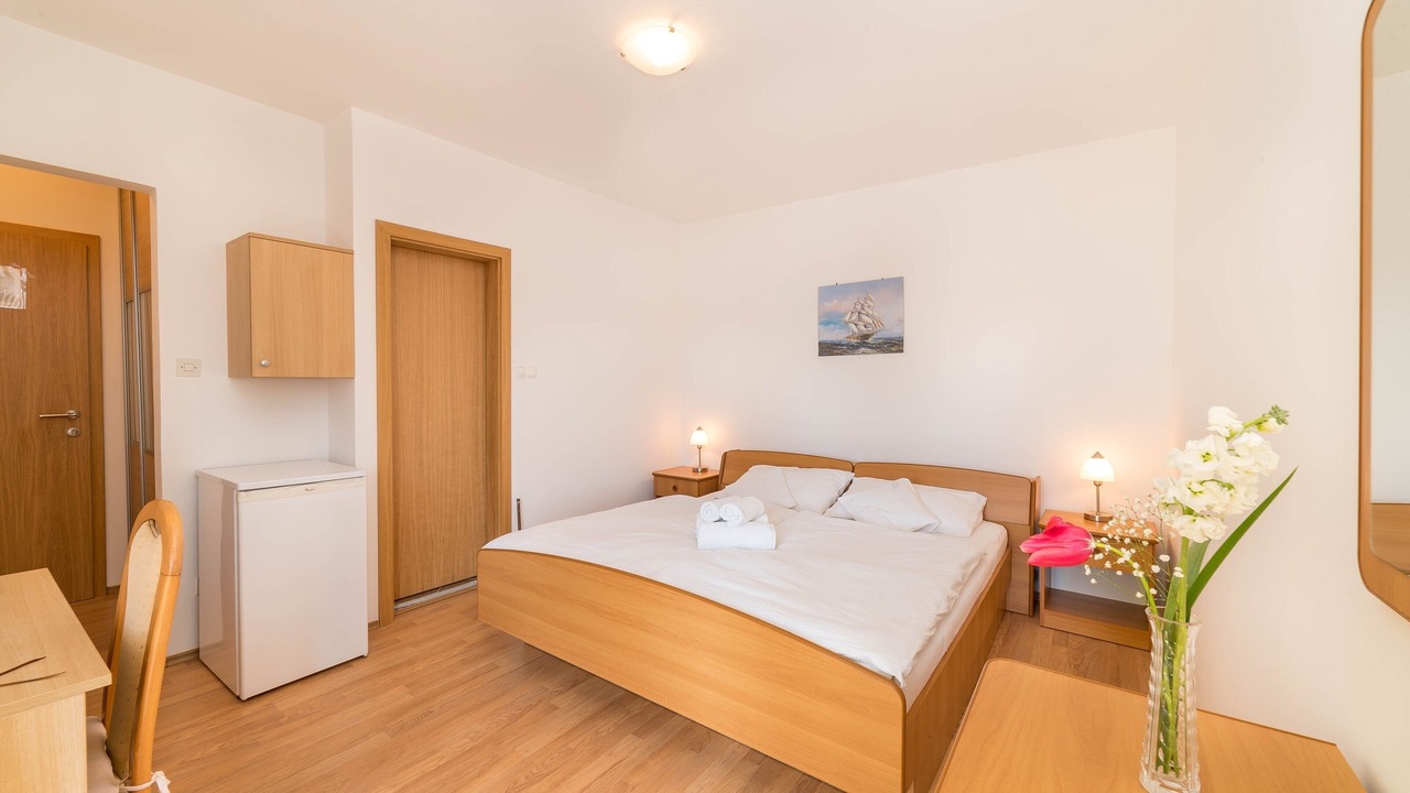 Photo of Bedroom in Banjol