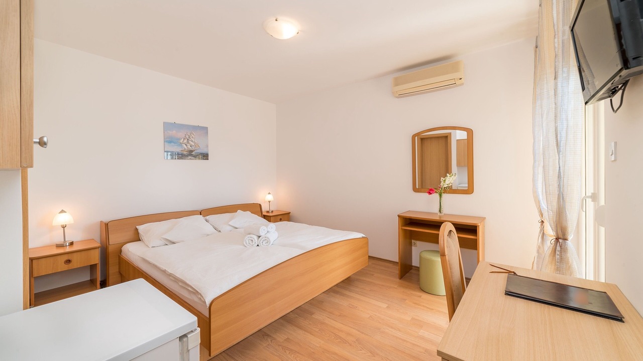 Photo of Bedroom in Banjol