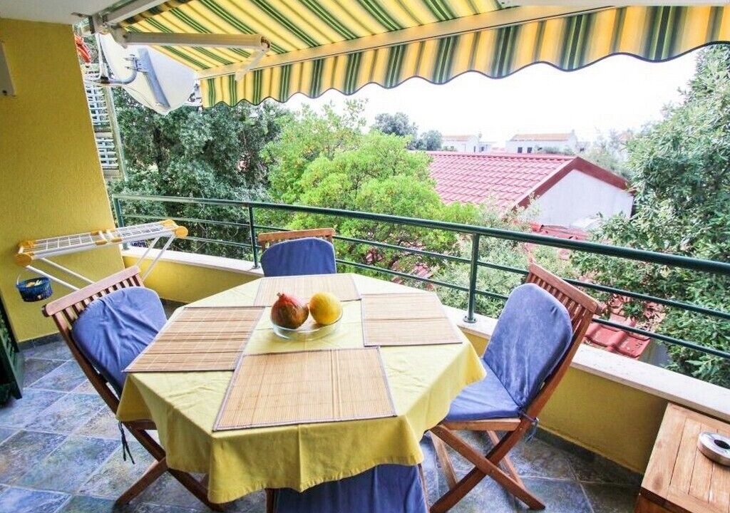 Photo of Outdoor in Petrcane