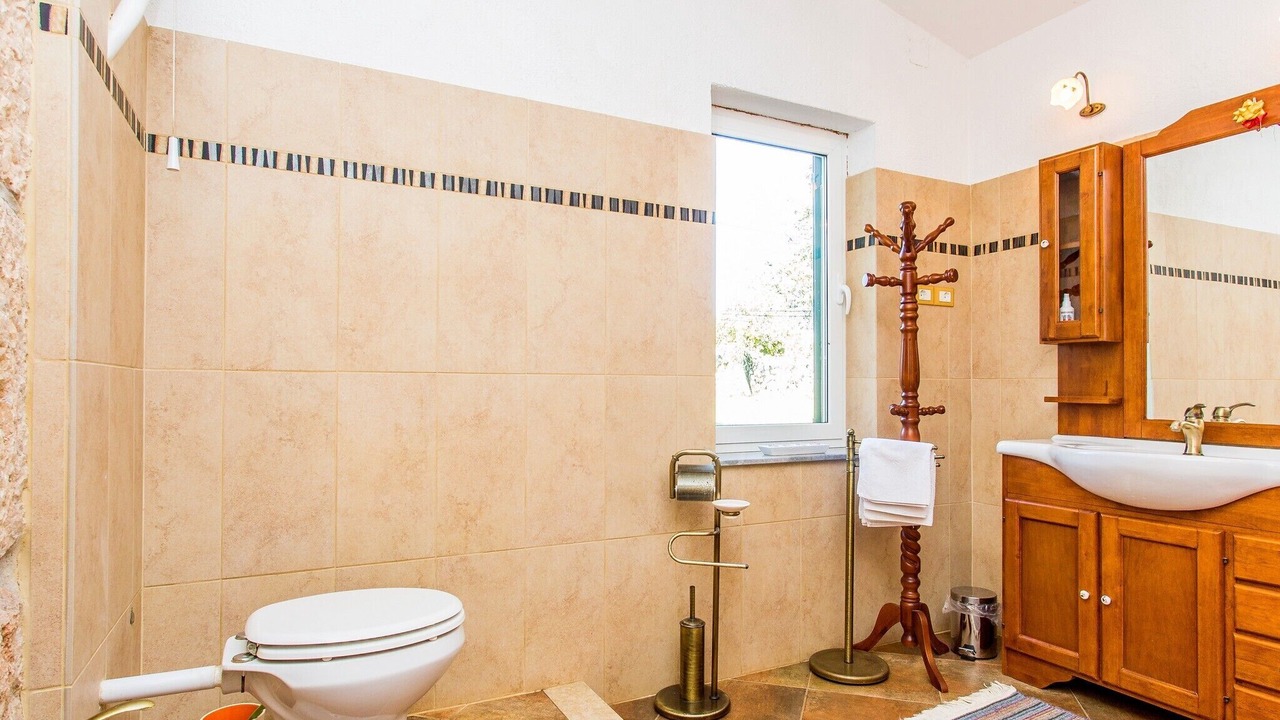 Photo of Bathroom in Kras