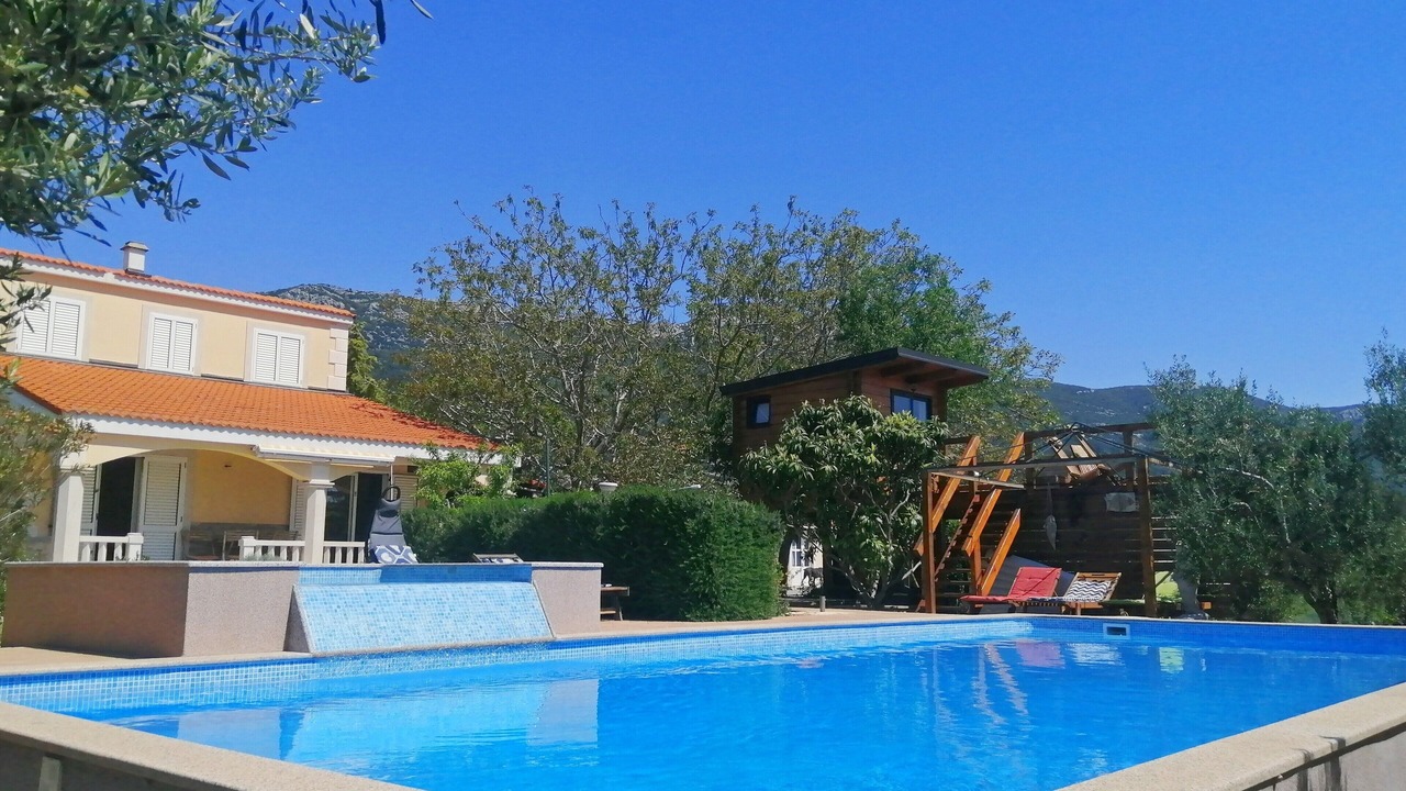 Photo of Outdoor in Rudine