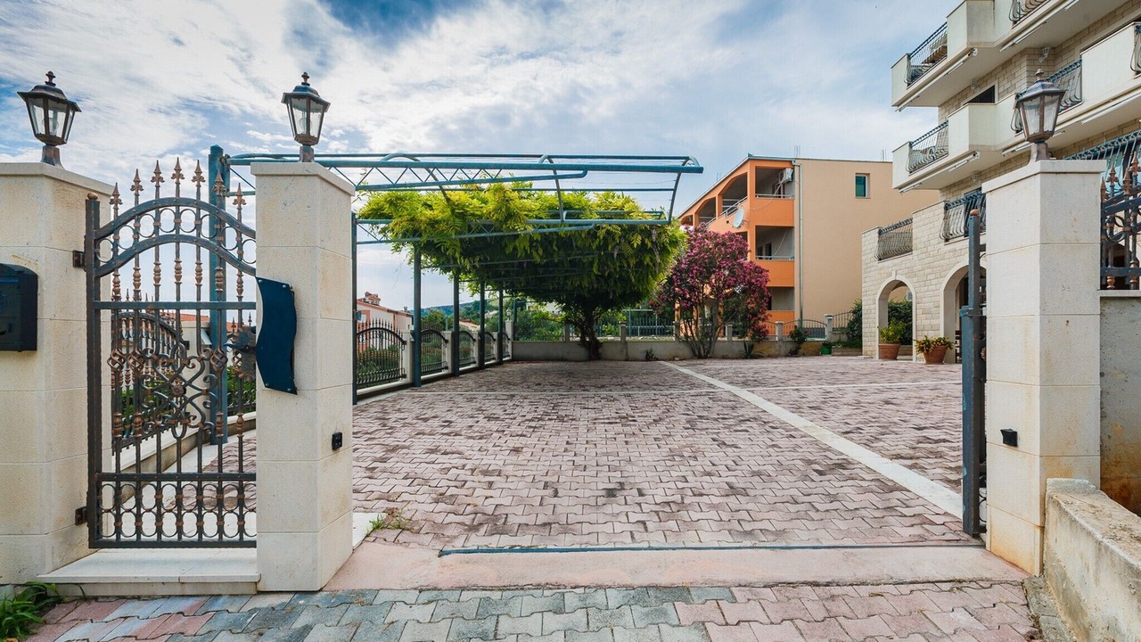 Photo of Outdoor in Duce
