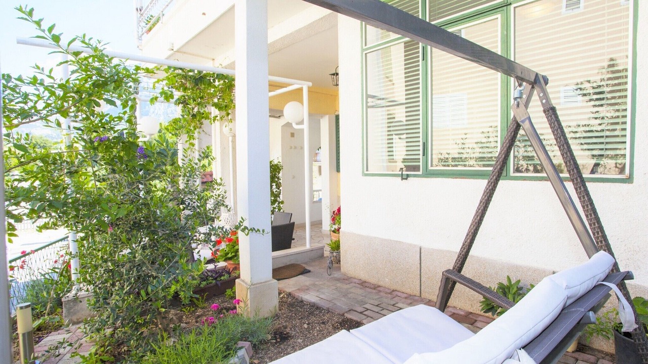 Photo of Patio Balcony in Bidol