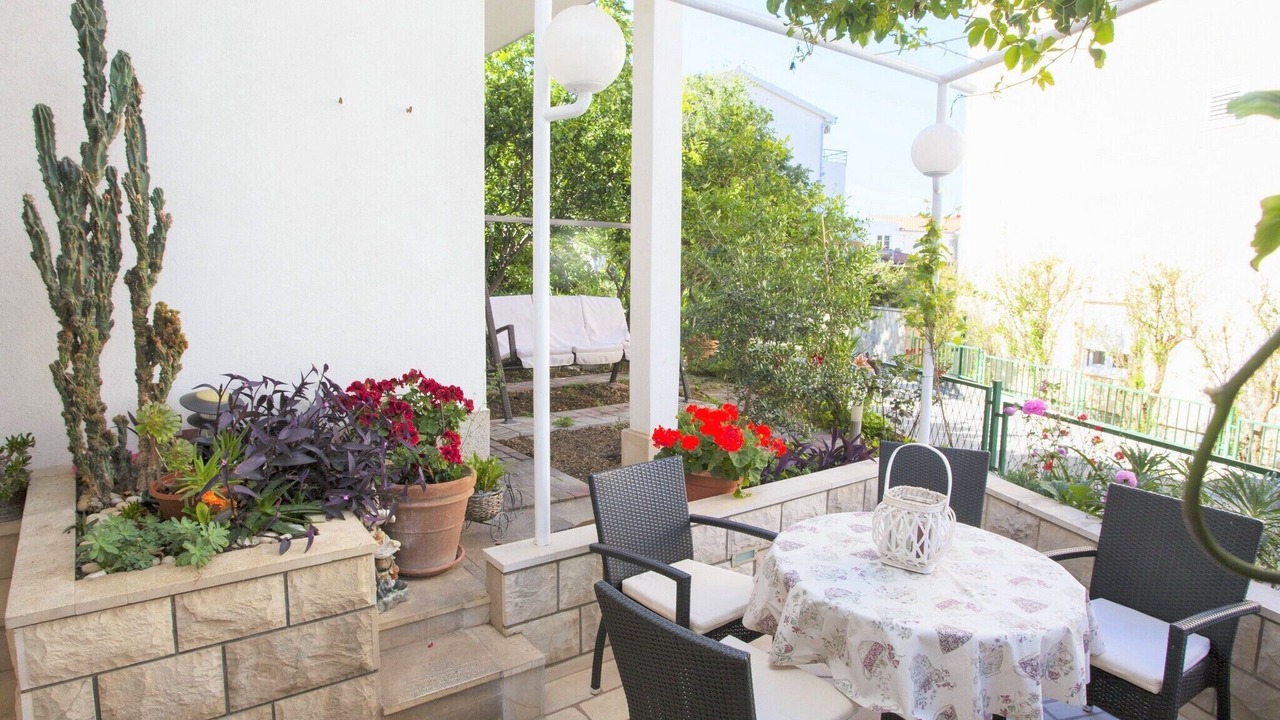 Photo of Outdoor in Bidol