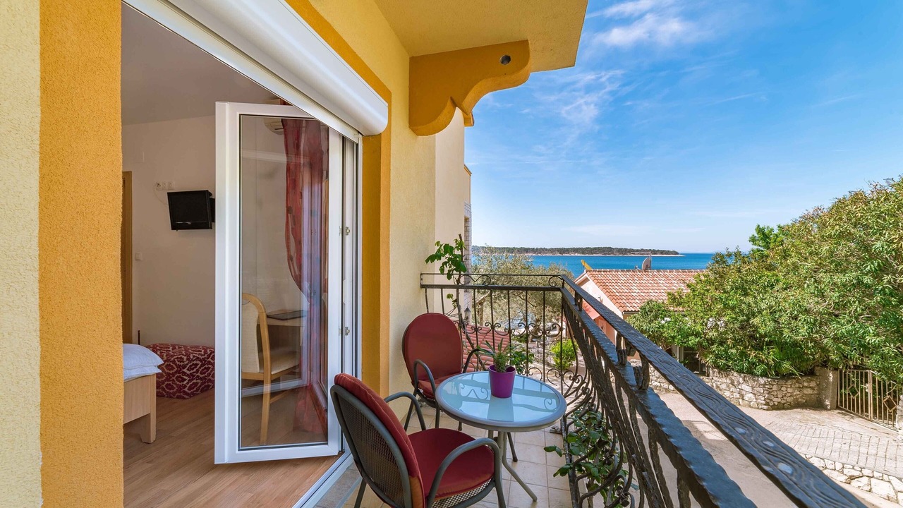 Photo of Patio Balcony in Banjol