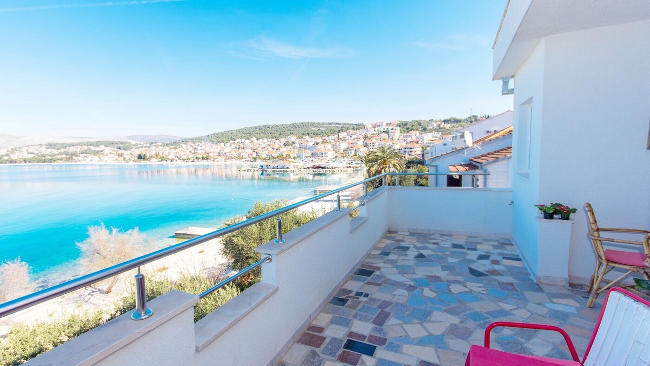 Photo of Patio Balcony in Okrug Gornji