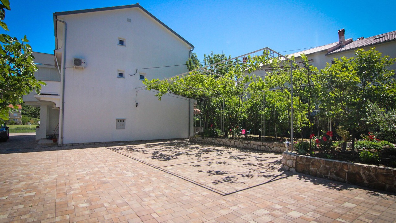 Photo of Outdoor in Palit