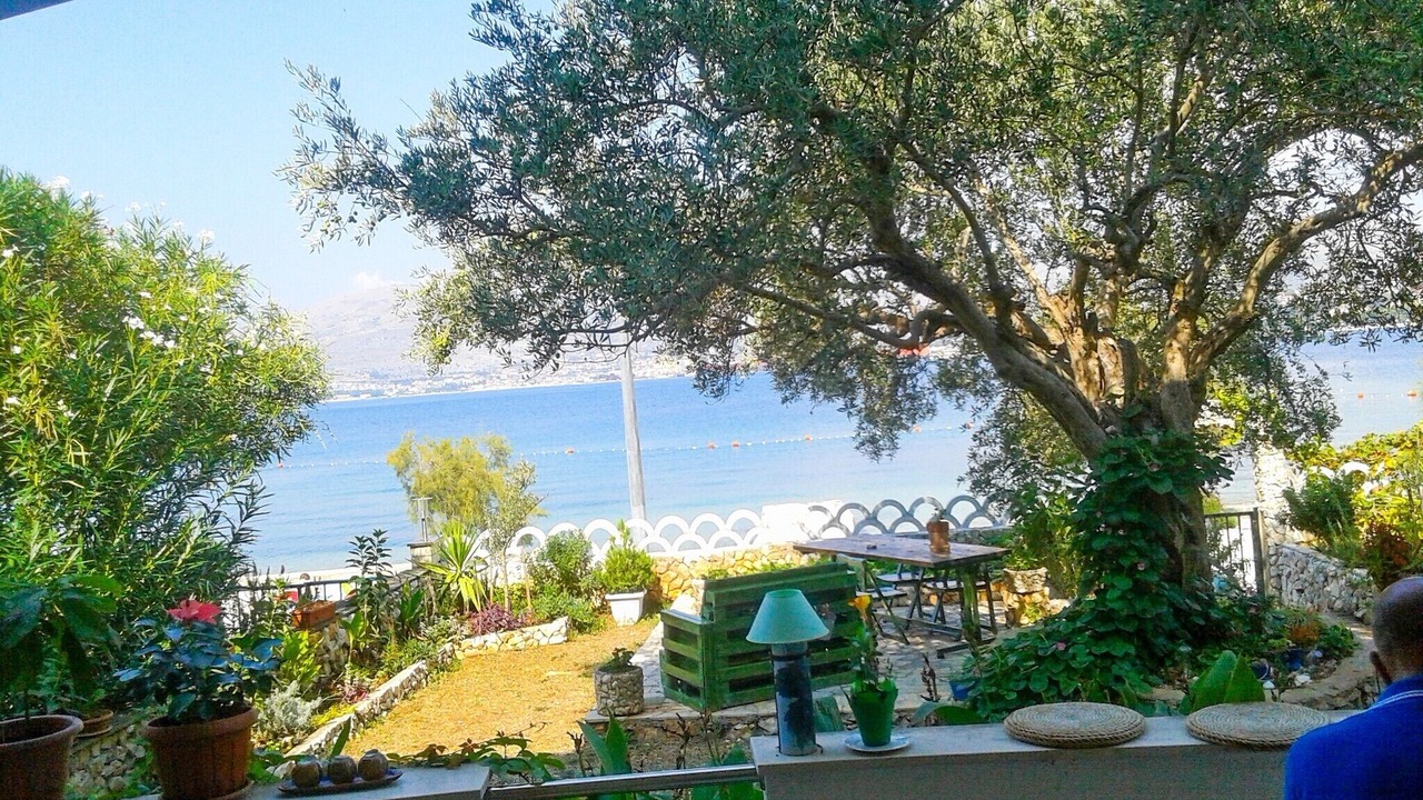 Photo of Patio Balcony in Okrug Gornji