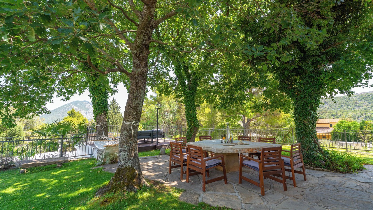 Photo of Others in Omis