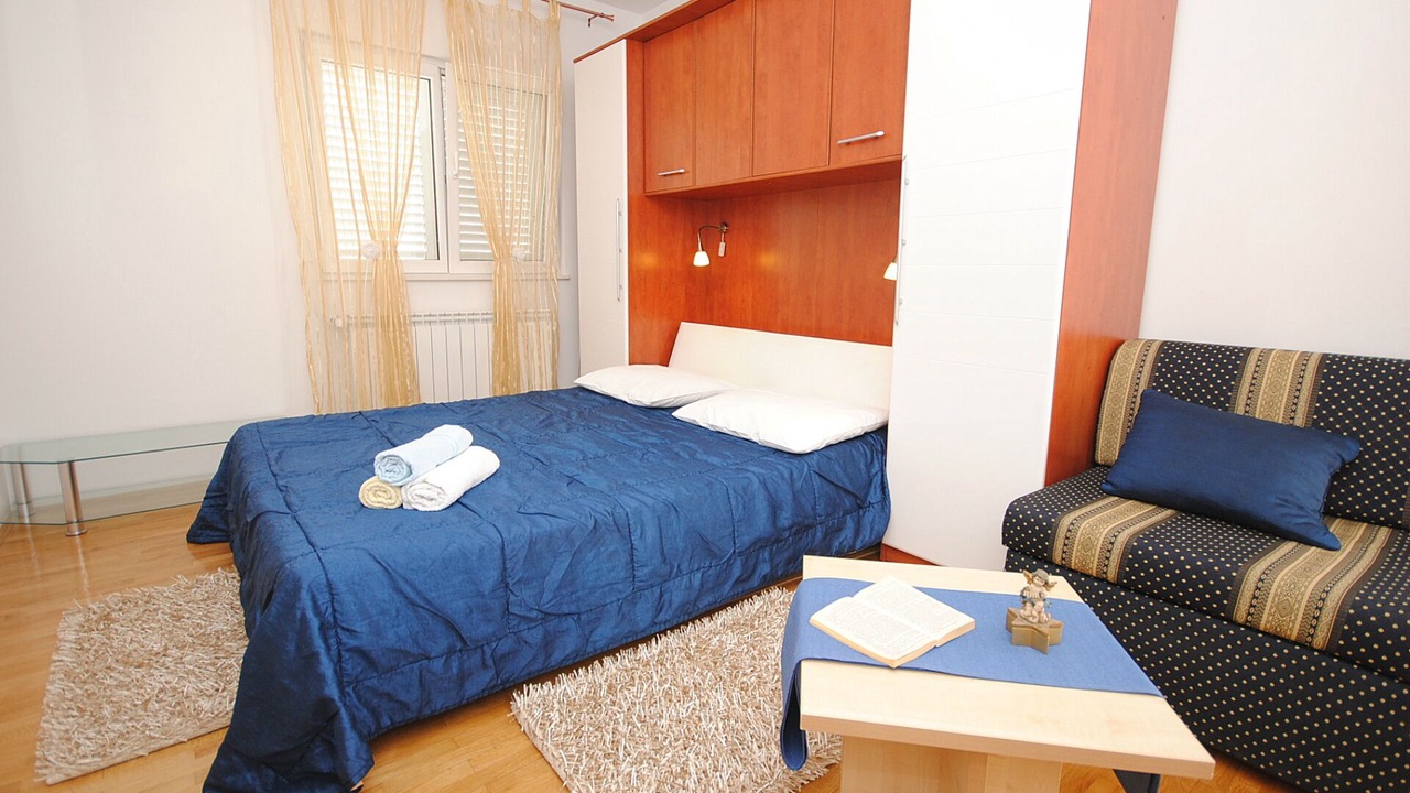 Photo of Bedroom in Okrug Gornji