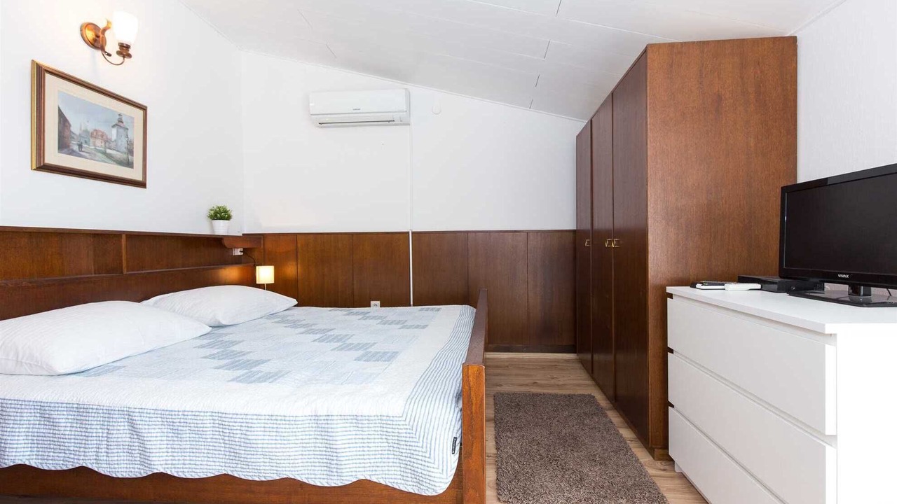 Photo of Bedroom in Malinska
